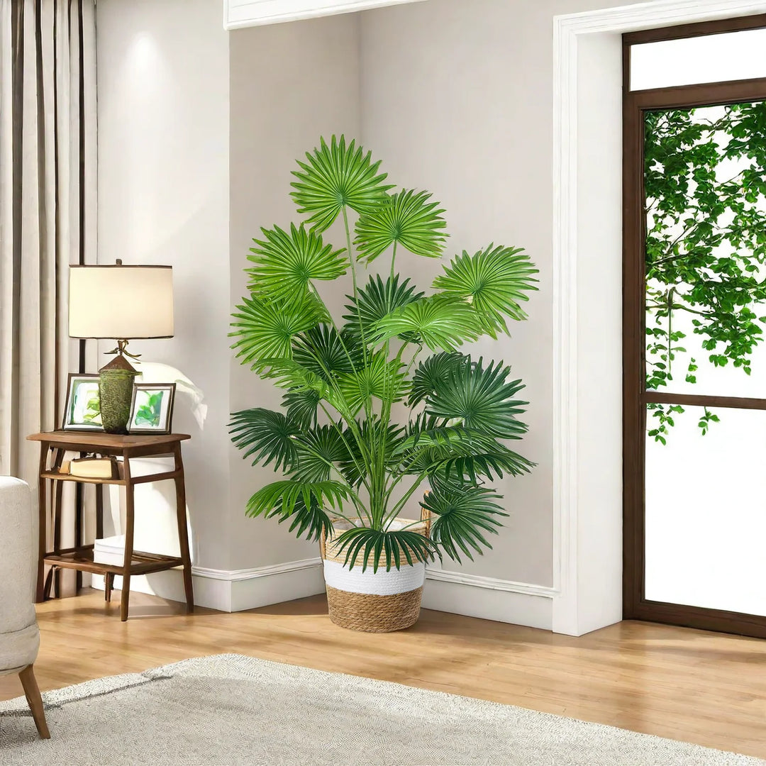 Tropical Paradise: Realistic Artificial Palm Tree for Easy Indoor Décor