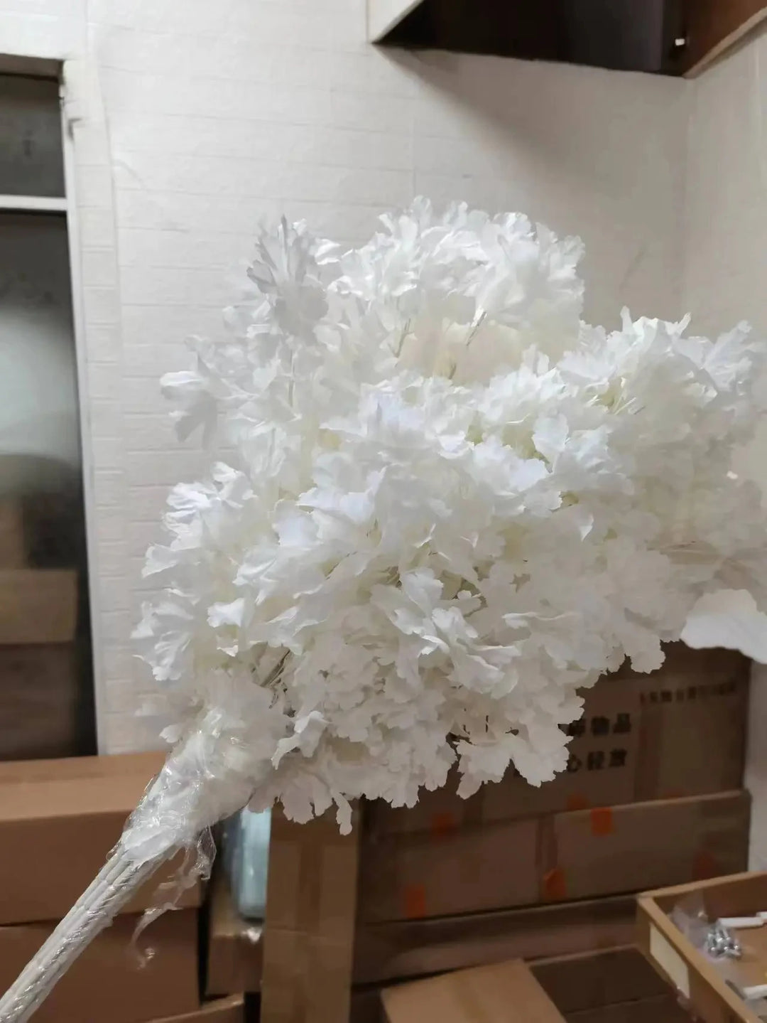 White Silk Hydrangea Branch Artificial Flowers Wedding Decor
    White Silk Cherry Blossom Wedding Arch Decoration
    White Stem Silk Cherry Blossom Wedding Decor